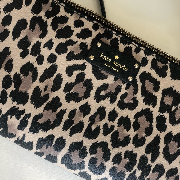 Kate Spade Crossbody - Picture 5 of 8